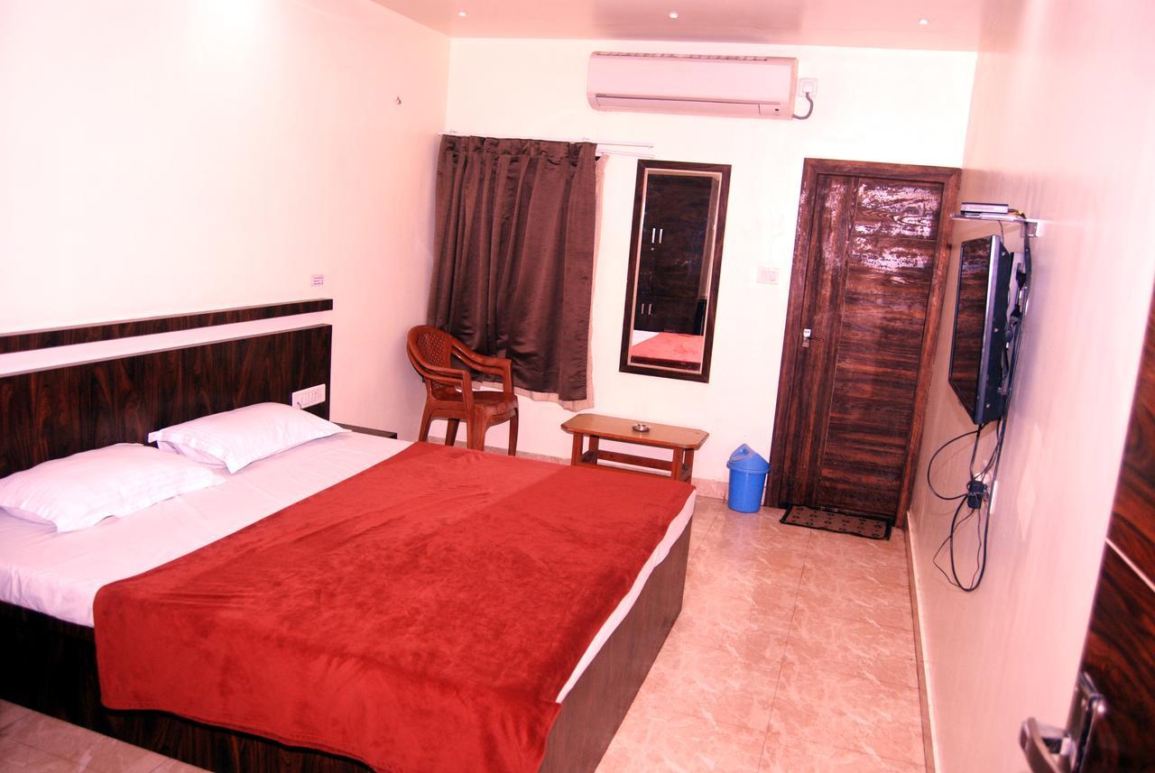 Apana Hotel Diu Bagian luar foto