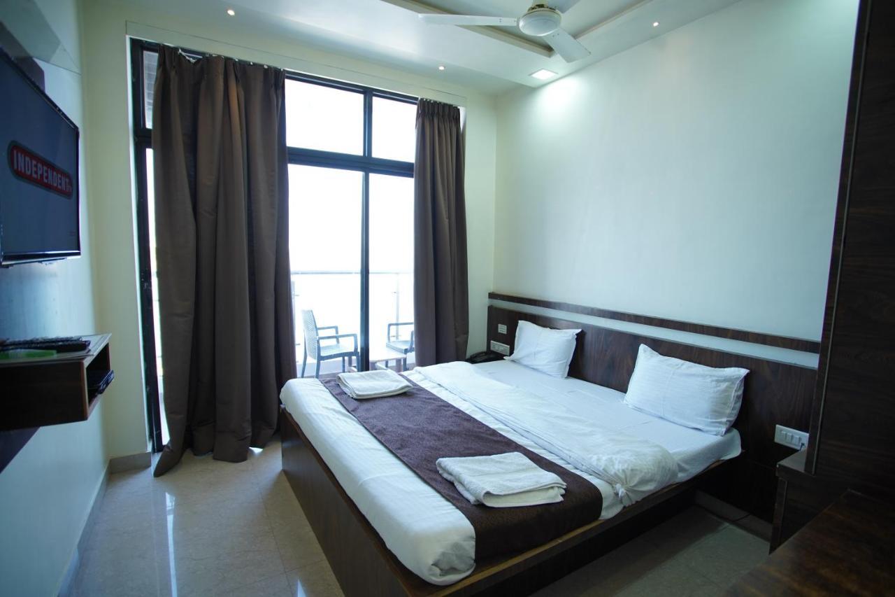 Apana Hotel Diu Bagian luar foto